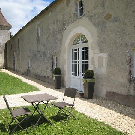 Bed and Breakfast Chateau De Puyrigaud Leoville Экстерьер фото